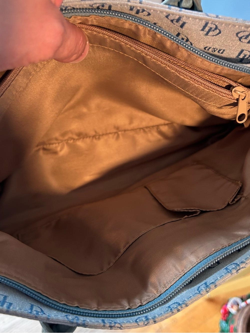 D&B fake double pocket hand bag - Picture 6 of 14